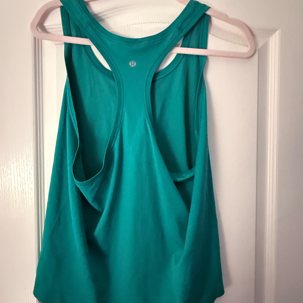 Green lululemon tank - Picture 2 of 3